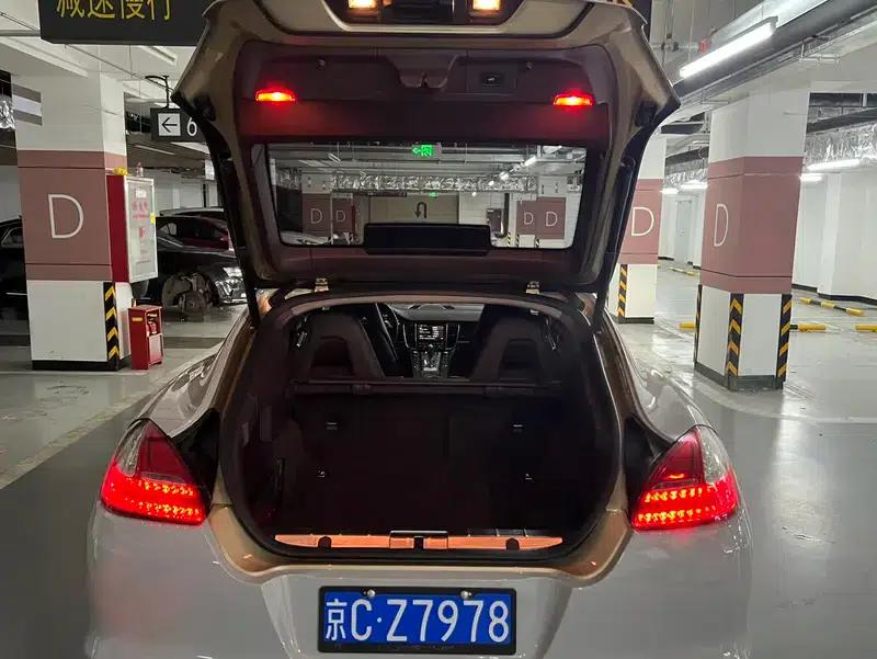 Panamera 2010 Panamera 4 3.6L — миниатюра 18