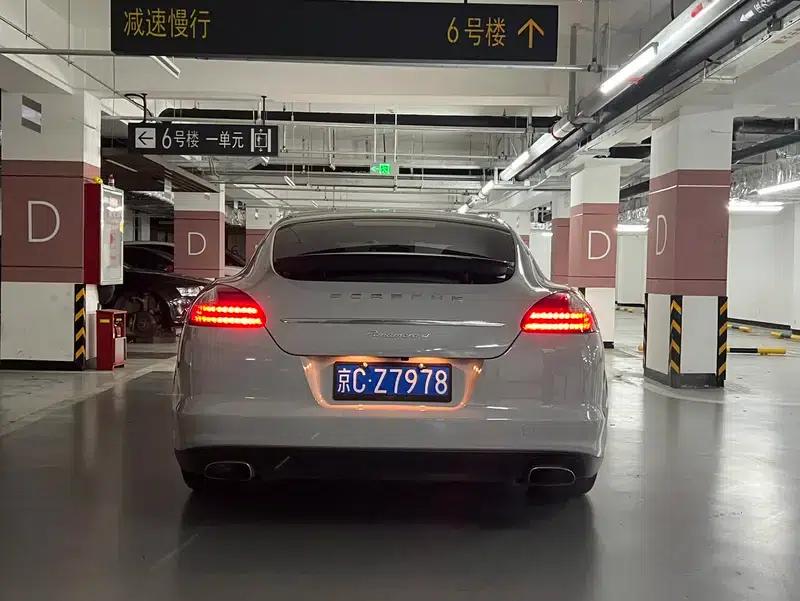Panamera 2010 Panamera 4 3.6L — миниатюра 4