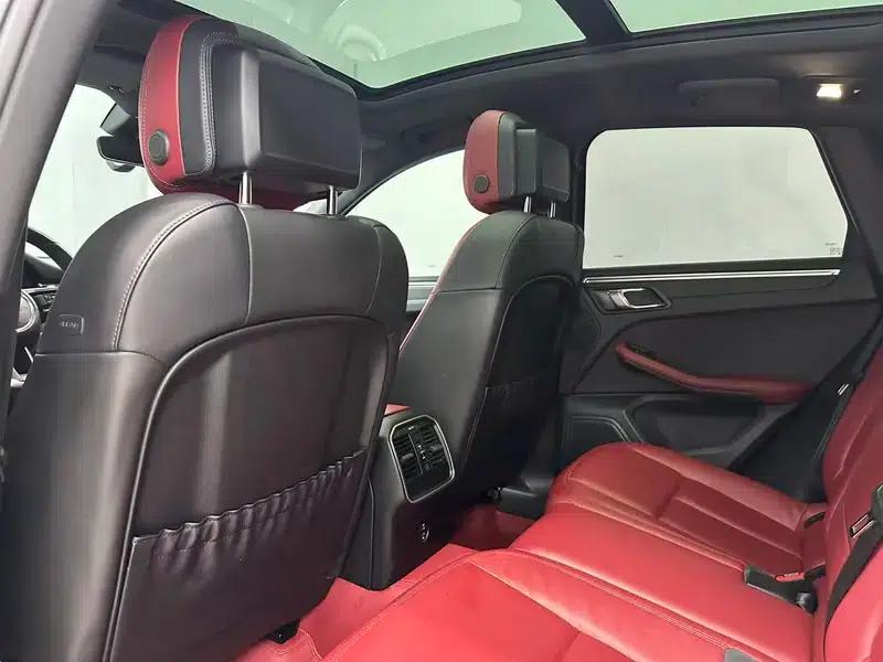 2023 Macan 2.0T — миниатюра 17