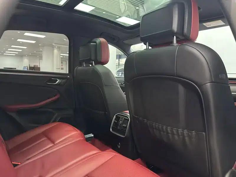 2023 Macan 2.0T — миниатюра 18