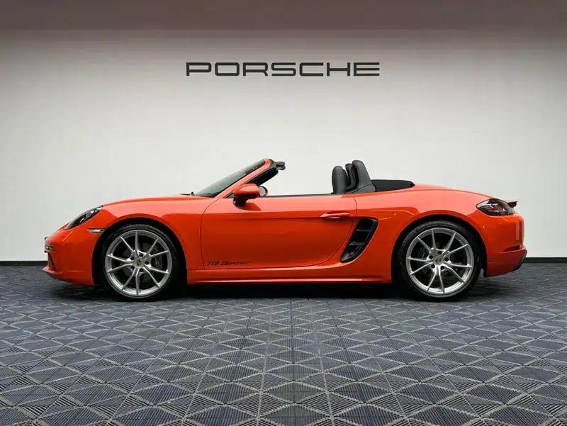2023 Porsche 718 Boxster 2.0T — миниатюра 4