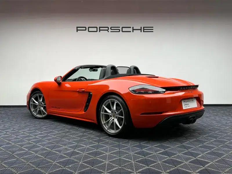 2023 Porsche 718 Boxster 2.0T — миниатюра 5