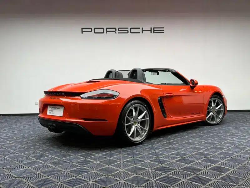 2023 Porsche 718 Boxster 2.0T — миниатюра 7