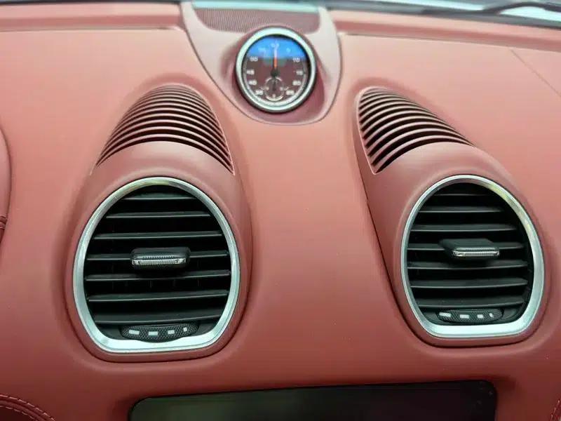 2018 Porsche 718 Boxster 2.0T — миниатюра 10
