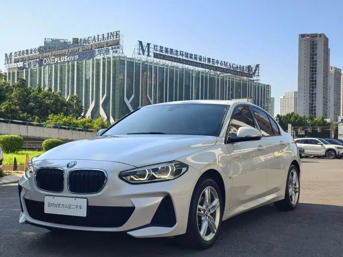 2020 BMW 1 Series 120i M Sport Package — миниатюра 1