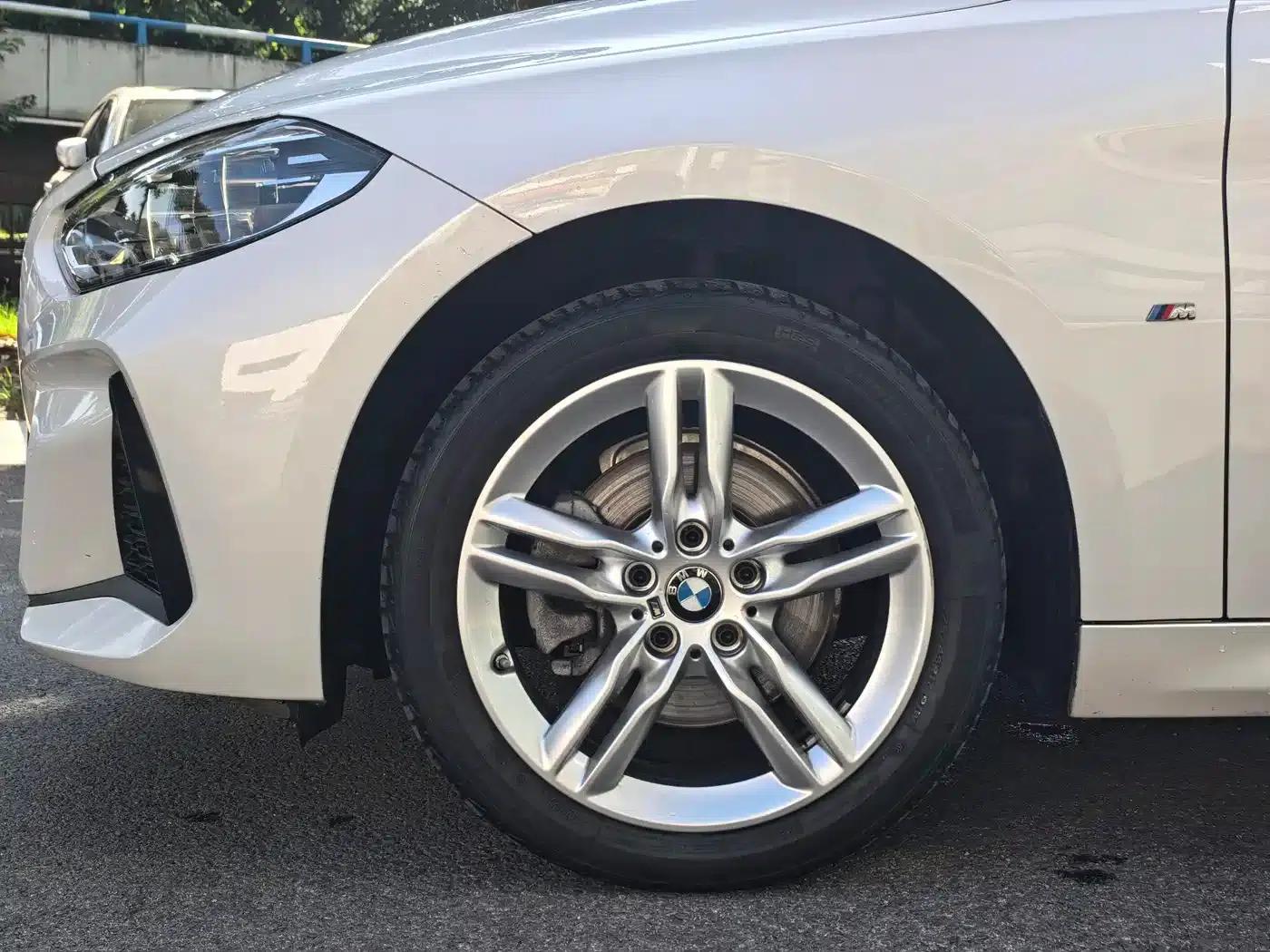 2020 BMW 1 Series 120i M Sport Package — миниатюра 5