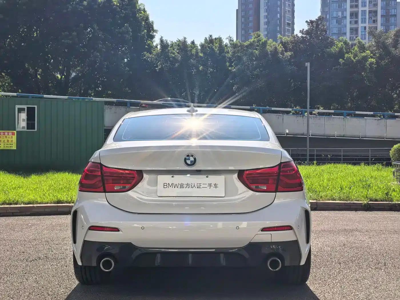 2020 BMW 1 Series 120i M Sport Package — миниатюра 6