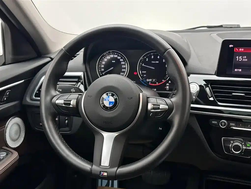 2021 BMW 1 Series 120i M Sport Shadow Edition — миниатюра 12