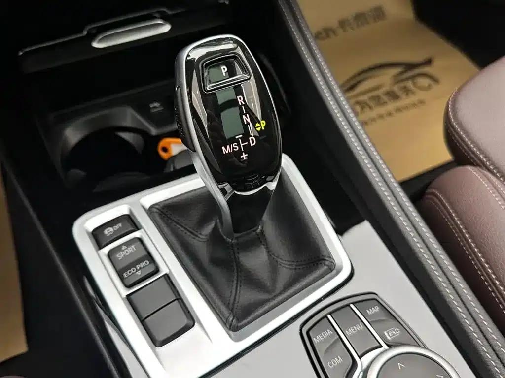 2021 BMW 1 Series 120i M Sport Shadow Edition — миниатюра 16