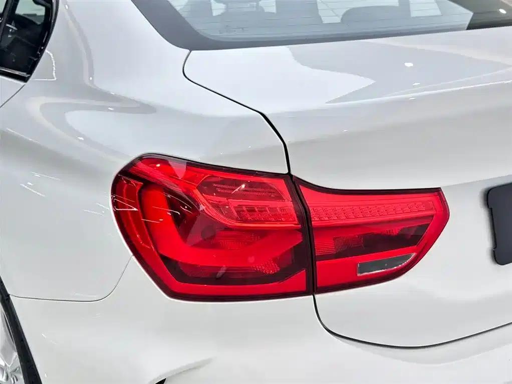 2021 BMW 1 Series 120i M Sport Shadow Edition — миниатюра 19