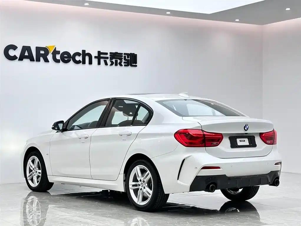 2021 BMW 1 Series 120i M Sport Shadow Edition — миниатюра 3