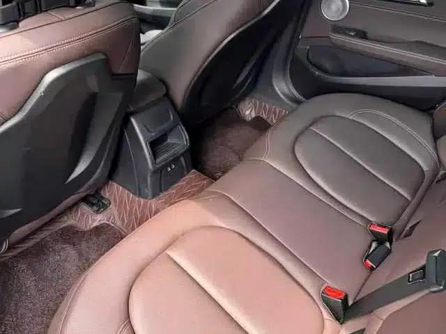 BMW 1 Series 2023 120i M Sport Shadow Edition — миниатюра 9