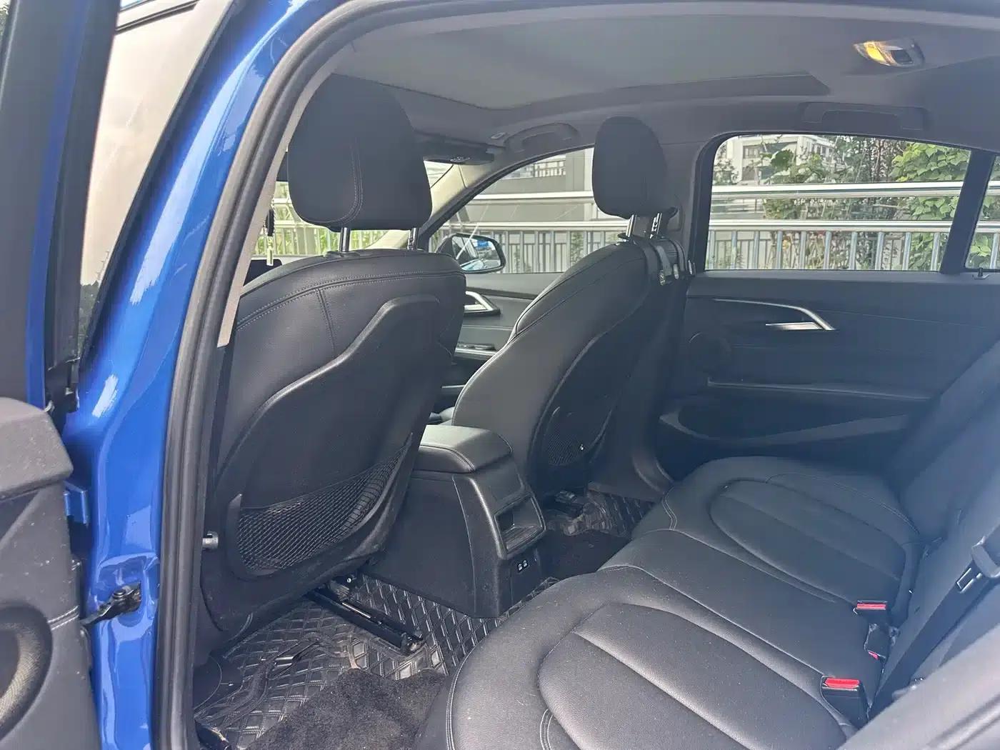 2020 BMW 1 Series 120i M Sport Package — миниатюра 8