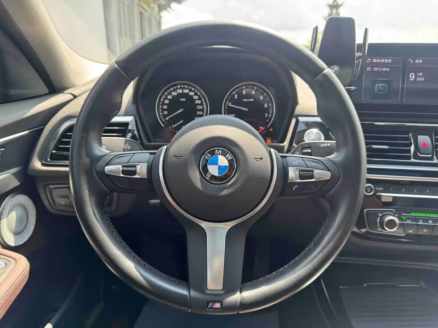 2021 BMW 1 Series 120i M Sport Shadow Edition — миниатюра 16