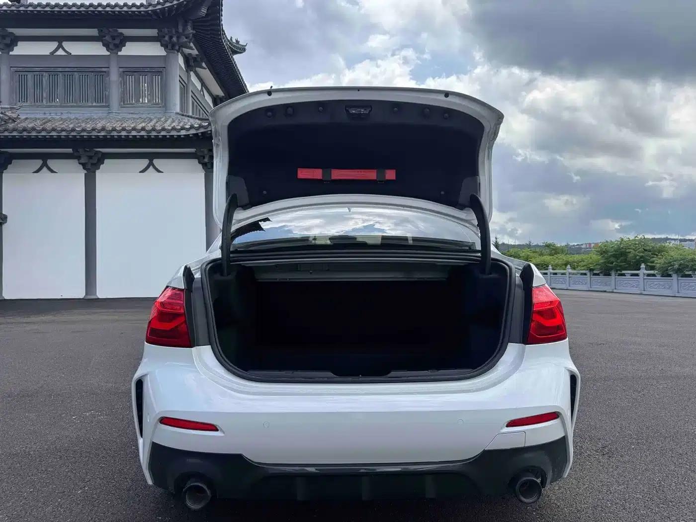 2021 BMW 1 Series 120i M Sport Shadow Edition — миниатюра 20