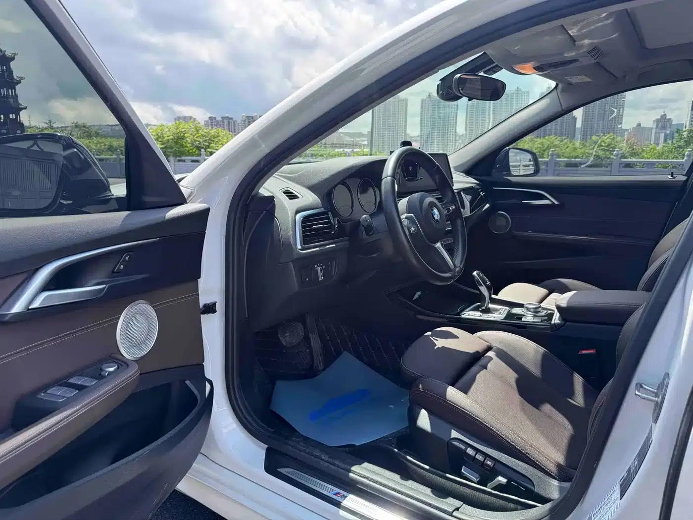 2021 BMW 1 Series 120i M Sport Shadow Edition — миниатюра 7
