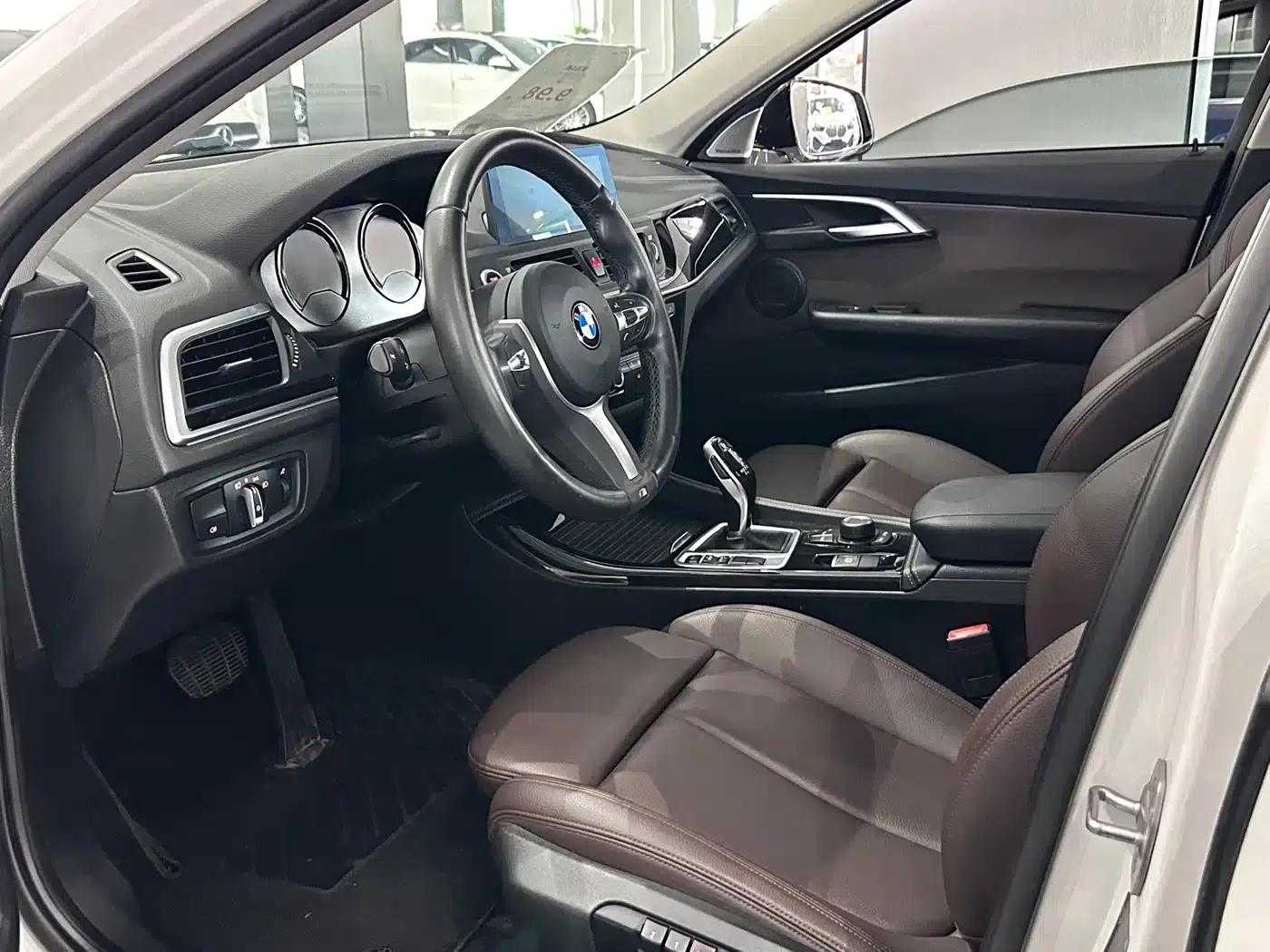 2020 BMW 1 Series 125i Leading M Sport Package — миниатюра 4