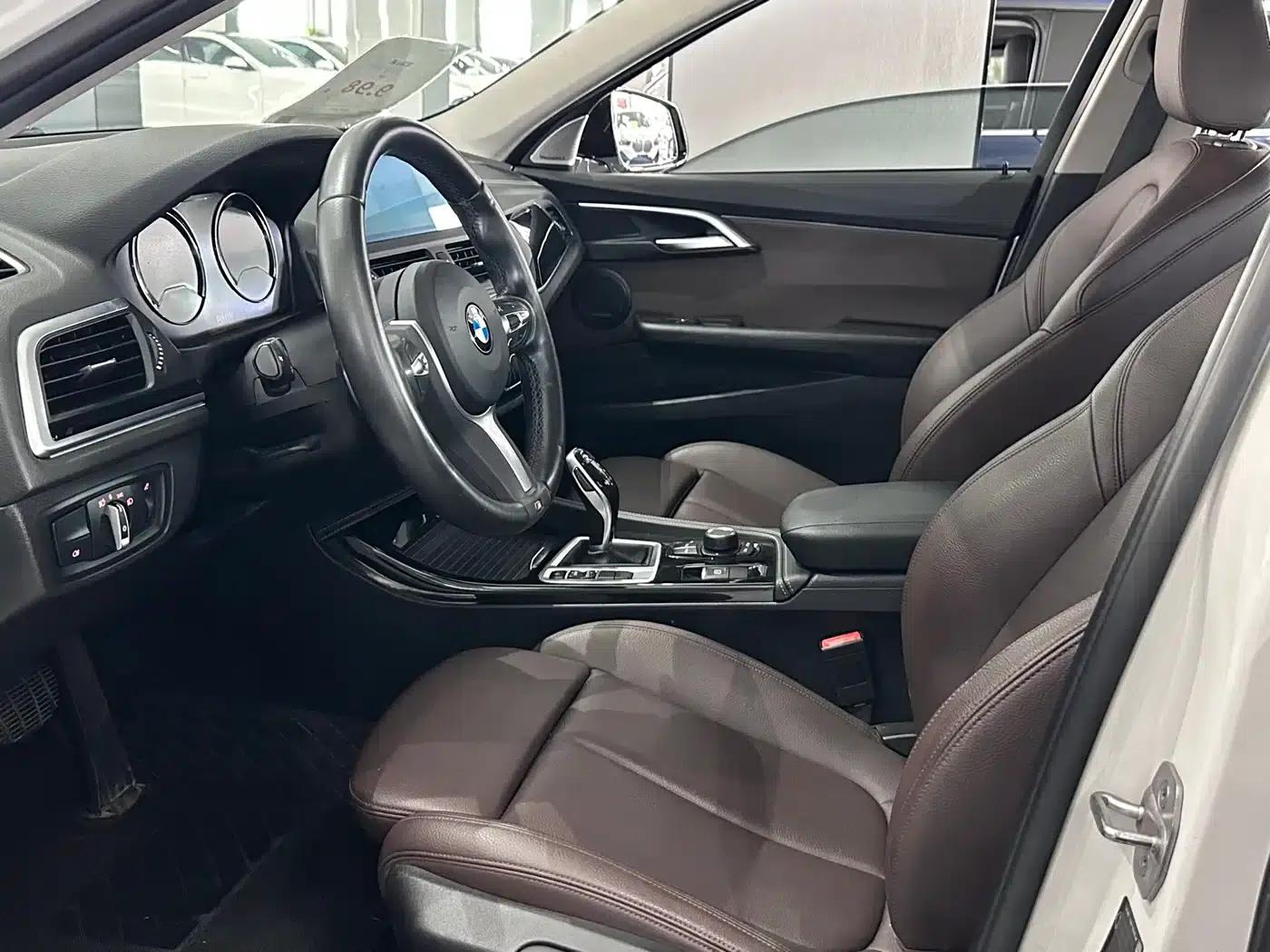 2020 BMW 1 Series 125i Leading M Sport Package — миниатюра 5