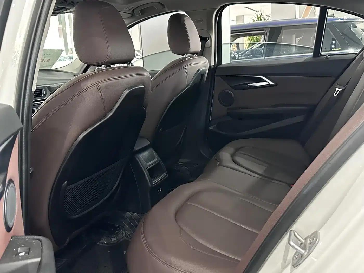 2020 BMW 1 Series 125i Leading M Sport Package — миниатюра 9