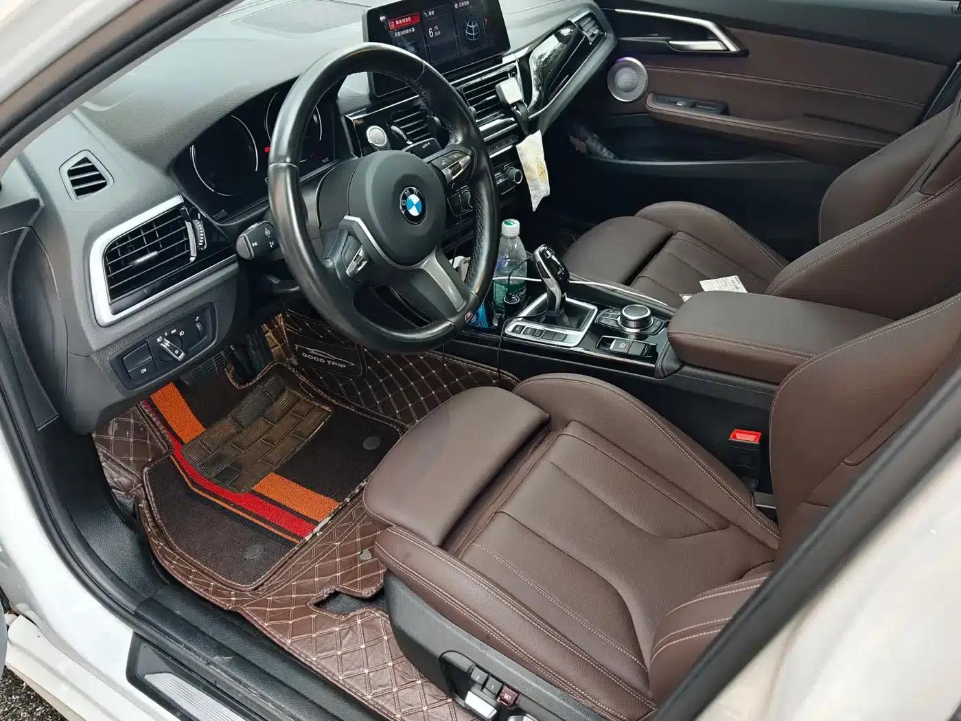 BMW 1 Series 2023 125i M Sport Shadow Edition — миниатюра 4