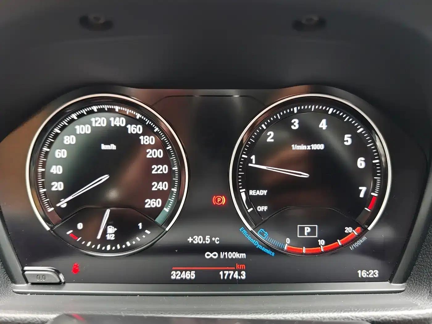 BMW 1 Series 2023 125i M Sport Shadow Edition — миниатюра 5