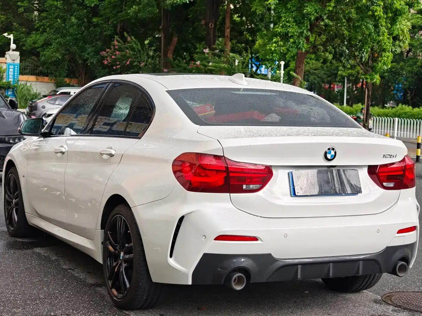 BMW 1 Series 2023 125i M Sport Shadow Edition — миниатюра 7