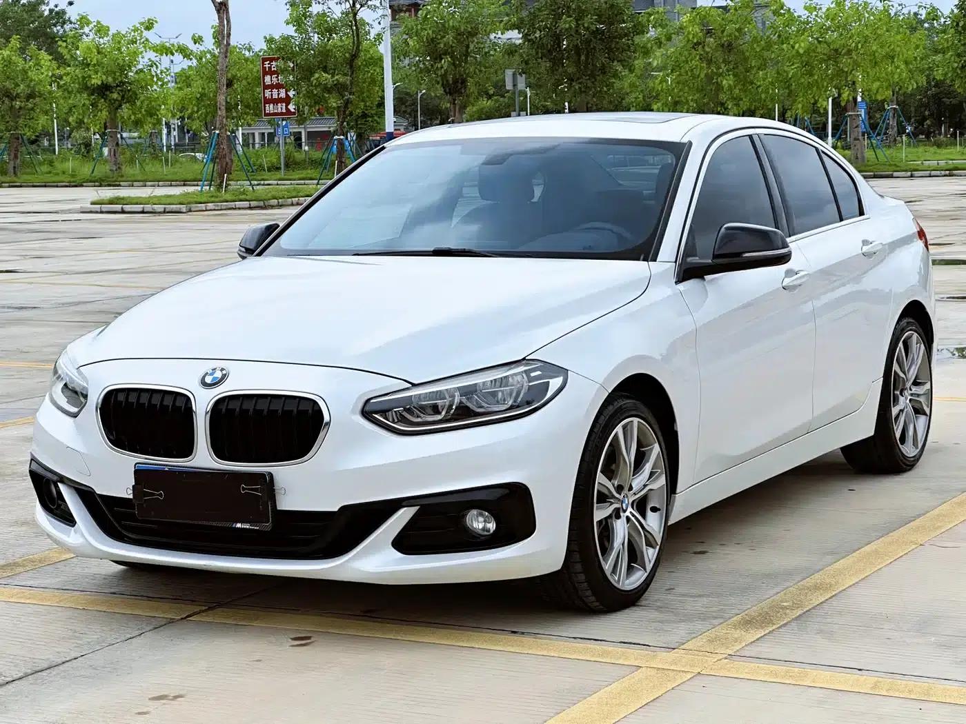 2018 BMW 1 Series 120i Design Package — миниатюра 1
