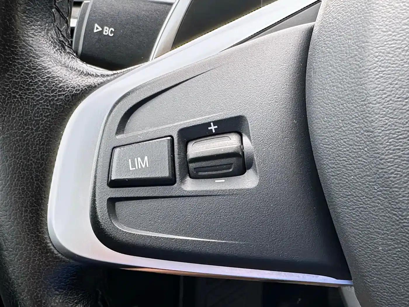 2018 BMW 1 Series 120i Design Package — миниатюра 24