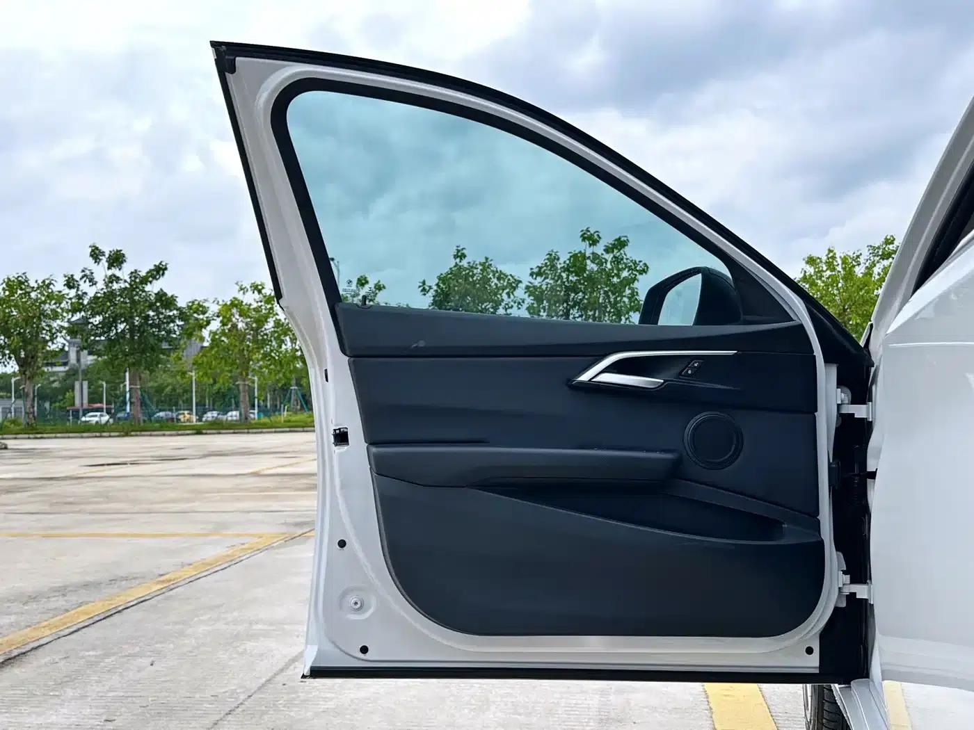 2018 BMW 1 Series 120i Design Package — миниатюра 8