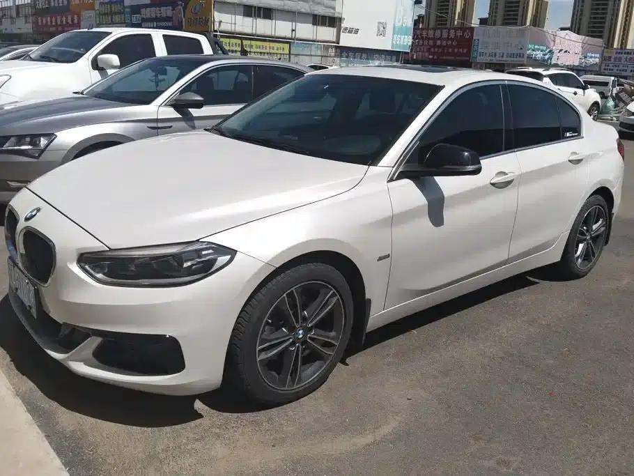 2017 BMW 1 Series 118i Sport — миниатюра 1