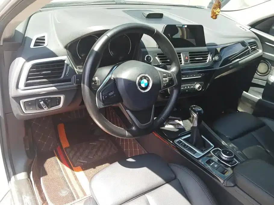 2017 BMW 1 Series 118i Sport — миниатюра 12