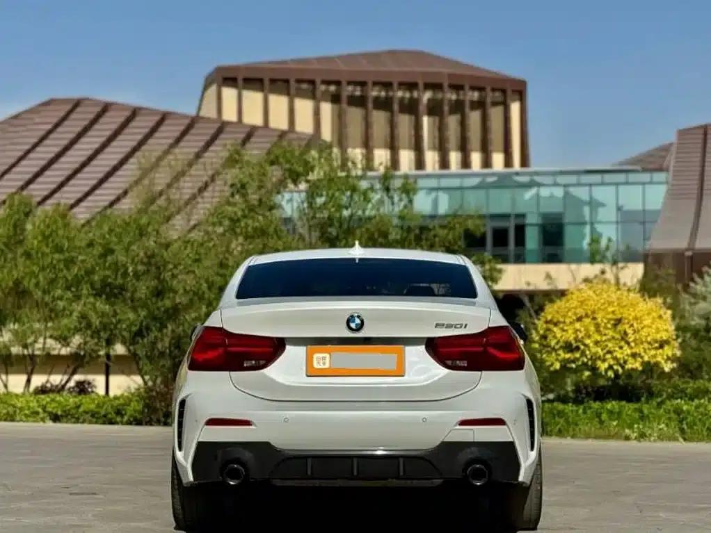 BMW 1 Series 2023 120i M Sport Shadow Edition — миниатюра 4