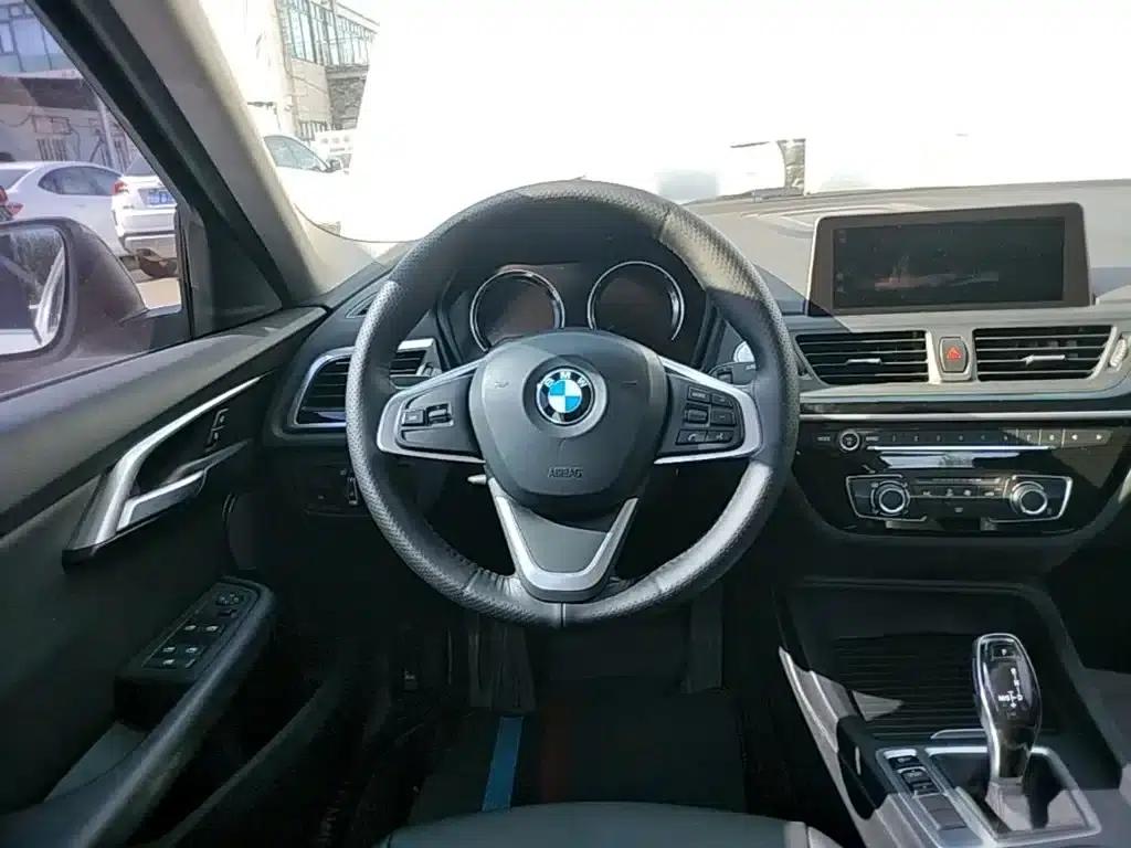 BMW 1 Series 2020 120i Fashion Edition — миниатюра 11