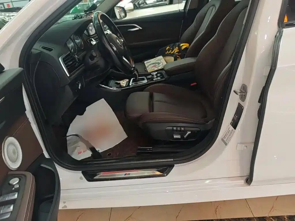 BMW 1 Series 2021 Facelift 120i M Sport Shadow Edition — миниатюра 15