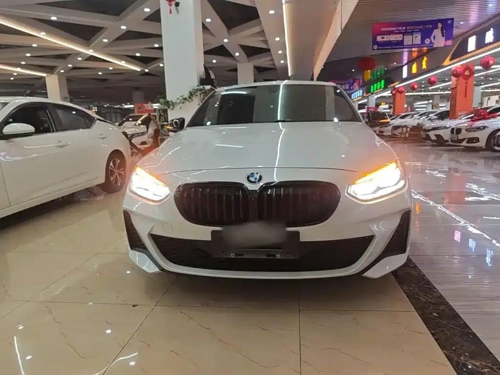BMW 1 Series 2021 Facelift 120i M Sport Shadow Edition — миниатюра 3