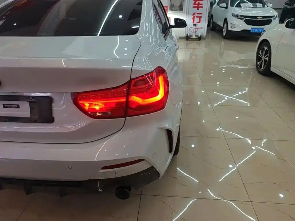 BMW 1 Series 2021 Facelift 120i M Sport Shadow Edition — миниатюра 8