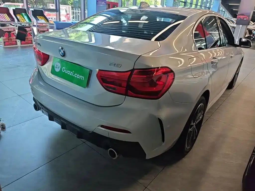 2022 BMW 1 Series 120i M Sport — миниатюра 7