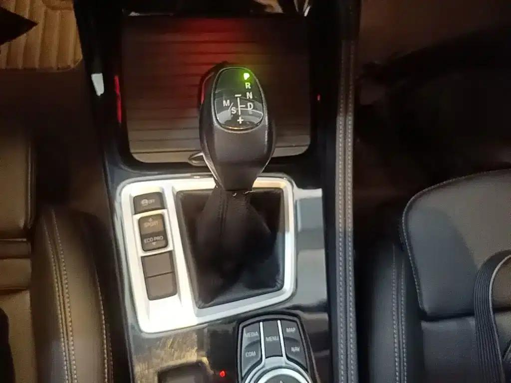 2019 BMW 1 Series 118i M Sport Package — миниатюра 14
