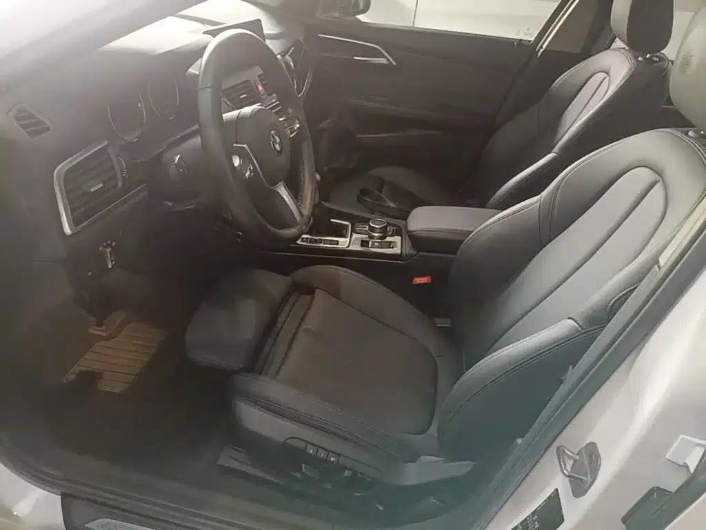 2019 BMW 1 Series 118i M Sport Package — миниатюра 15