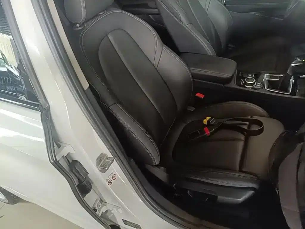 2019 BMW 1 Series 118i M Sport Package — миниатюра 25