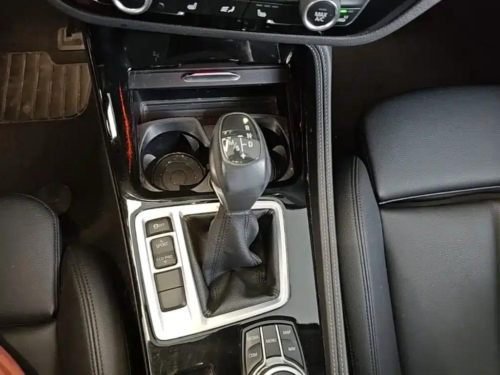 2018 BMW 1 Series 118i Design Package — миниатюра 21