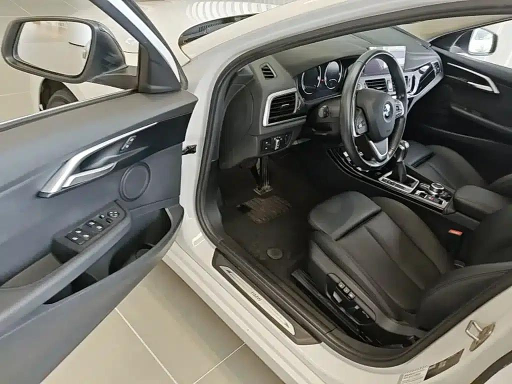 2018 BMW 1 Series 118i Design Package — миниатюра 23
