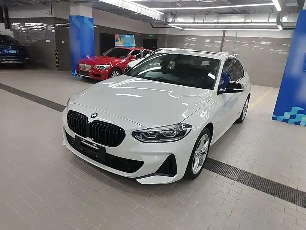 2021 BMW 1 Series 120i M Sport Shadow Edition — миниатюра 1