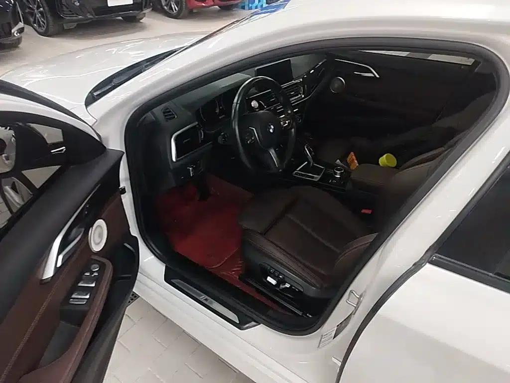 2021 BMW 1 Series 120i M Sport Shadow Edition — миниатюра 16