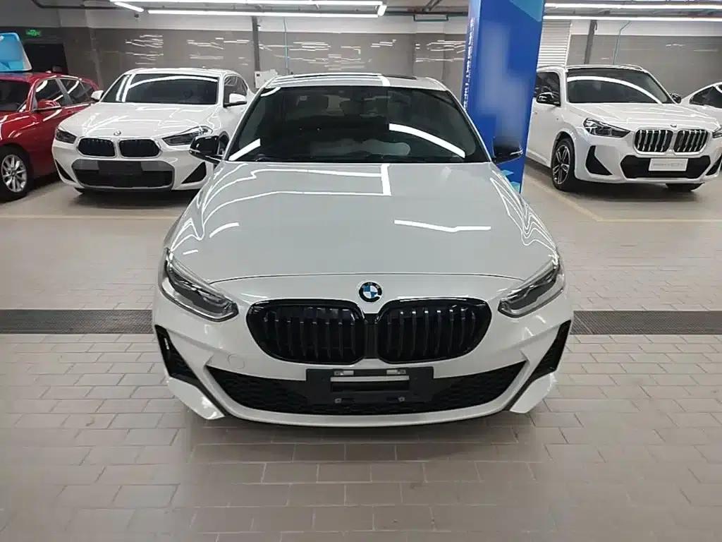 2021 BMW 1 Series 120i M Sport Shadow Edition — миниатюра 3