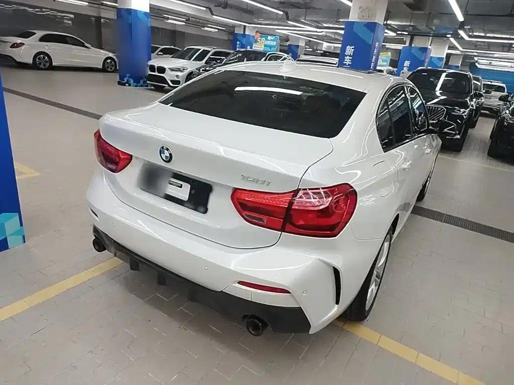 2021 BMW 1 Series 120i M Sport Shadow Edition — миниатюра 7