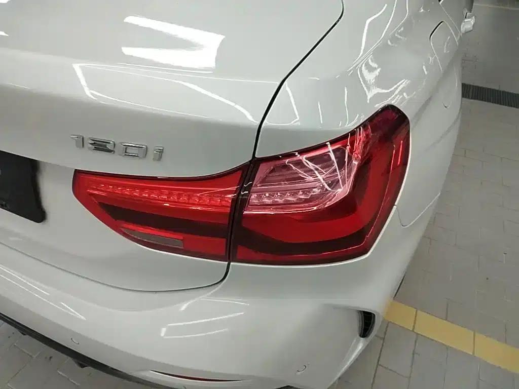 2021 BMW 1 Series 120i M Sport Shadow Edition — миниатюра 8