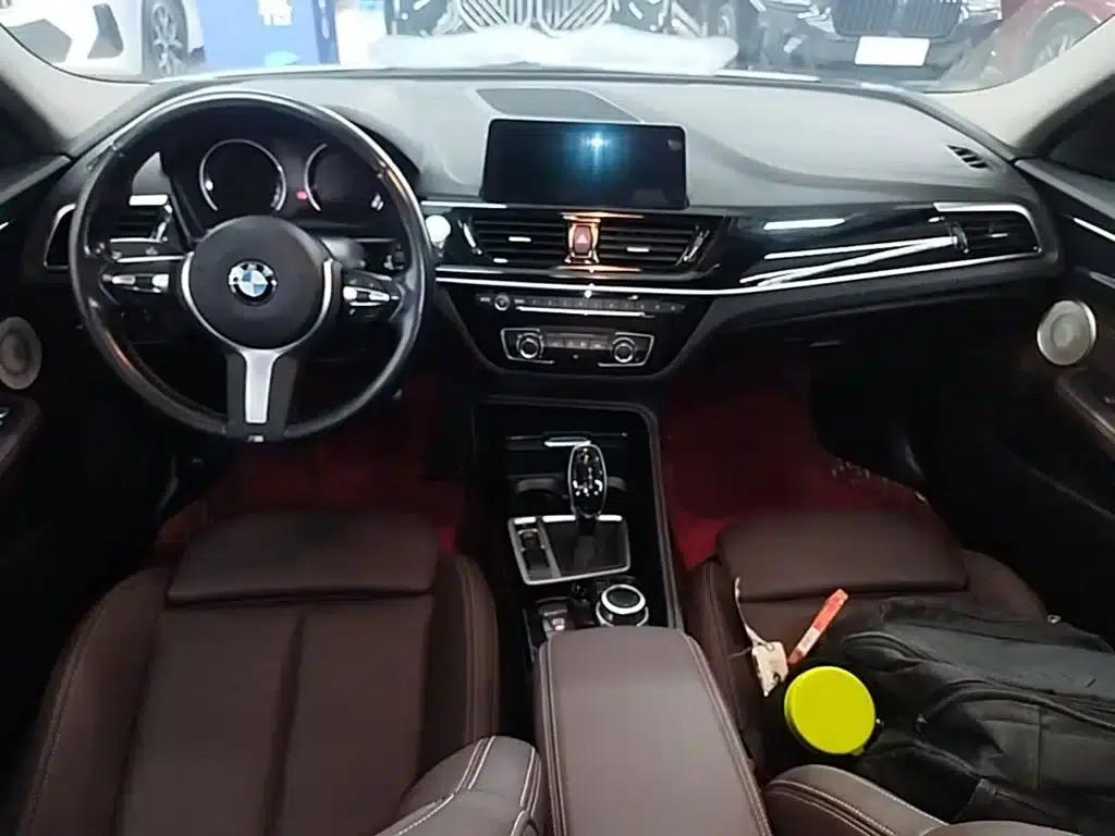 2021 BMW 1 Series 120i M Sport Shadow Edition — миниатюра 10
