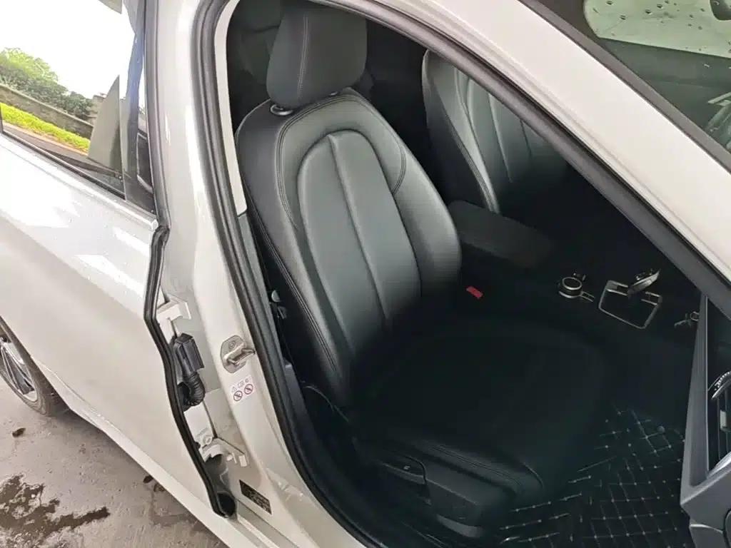 2021 BMW 1 Series 120i M Sport — миниатюра 25