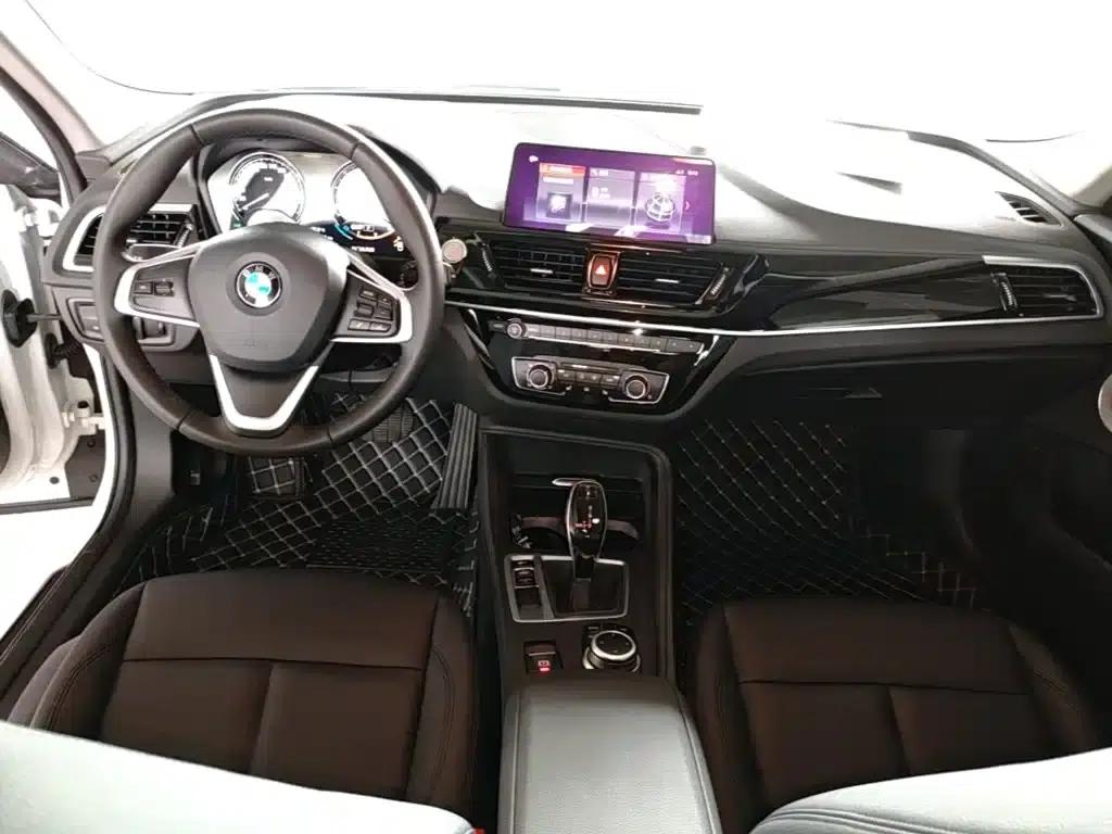 2021 BMW 1 Series 120i M Sport — миниатюра 10